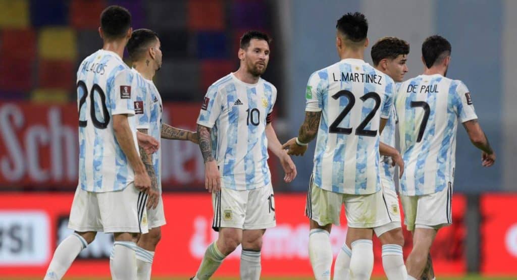 Chile vs. Argentina Preview, Picks & Predictions