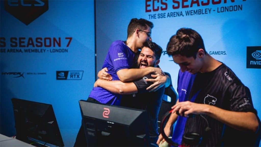 Gambit Esports contra FURIA Esports