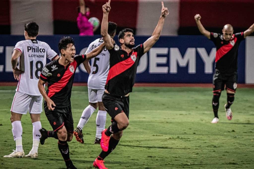 Atlético Paranaense x Atlético Goianiense