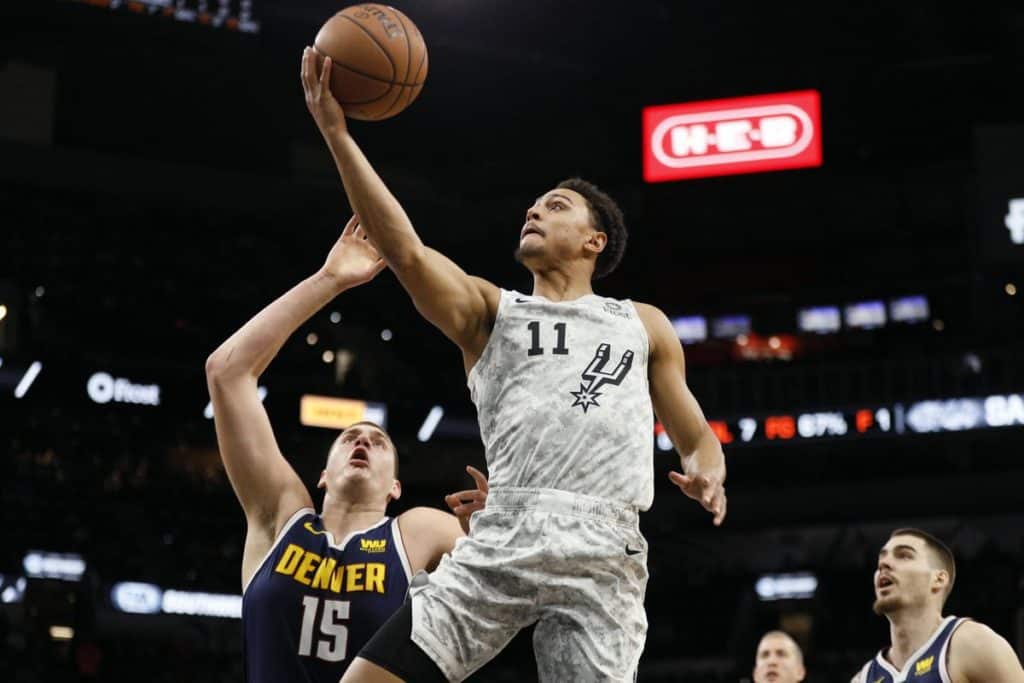 Denver Nuggets contra San Antonio Spurs