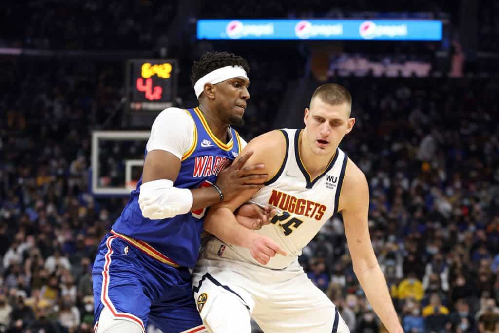 Denver Nuggets contra Golden State Warriors