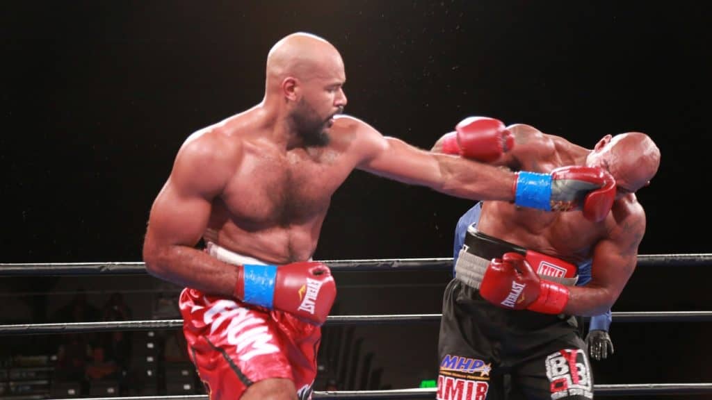 Gerald Washington contra Ali Eren Demirezen