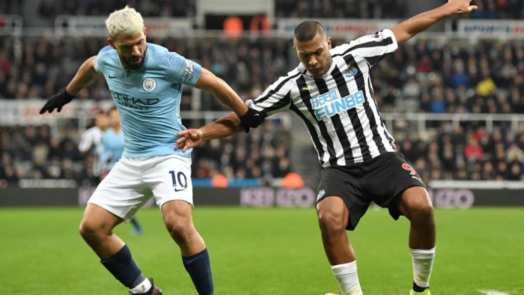 Newcastle contra Manchester City