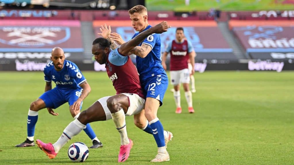 Everton contra Aston Villa