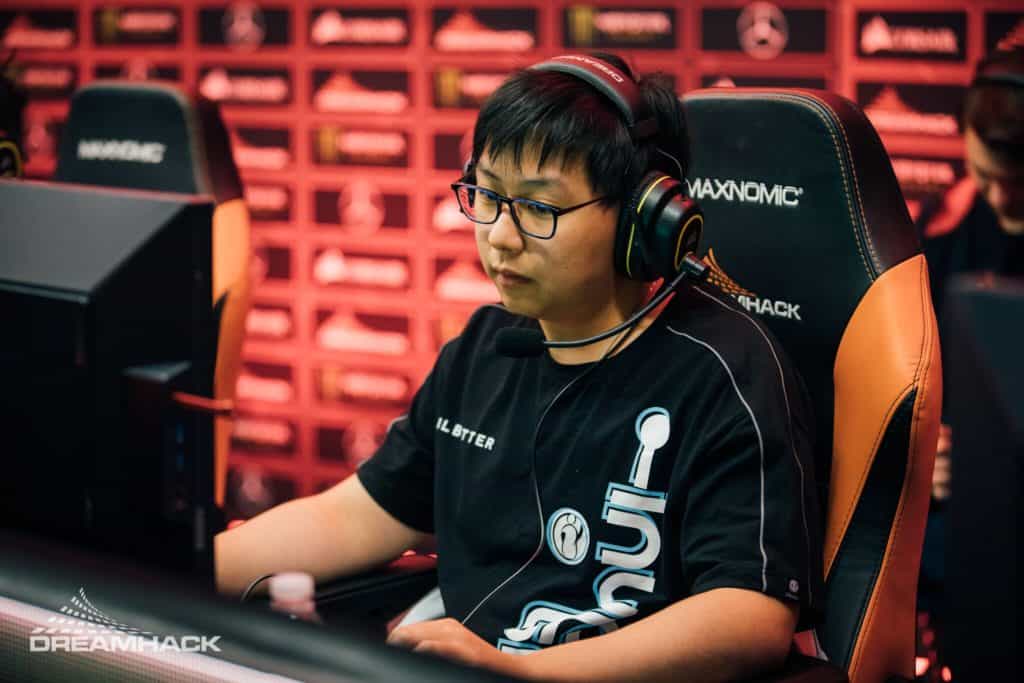 Invictus Gaming vs. Royal Never Give Up – Probabilidades de apostas e visualização