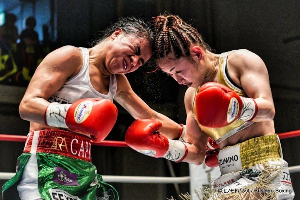 Eri Matsuda (L) contra Ayaka Miyao (W)