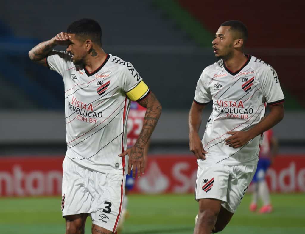 Goiás x Paranaense