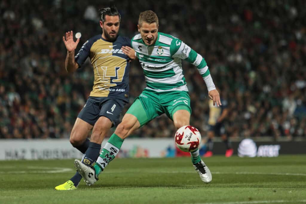 Santos vs Pumas