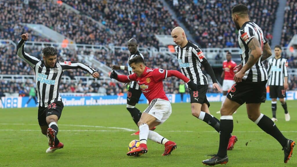 Newcastle contra Manchester