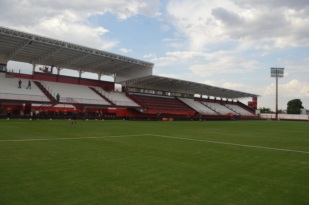 Estádio Antônio Accioly Atlético Goianense